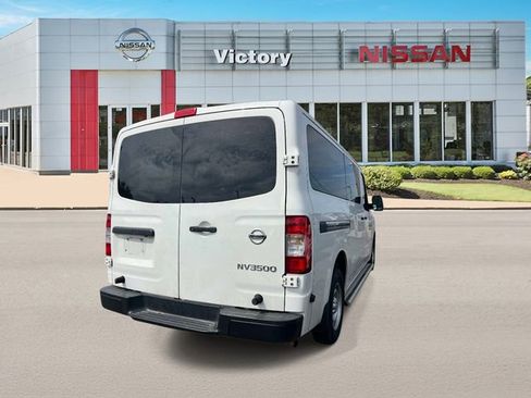 Used 2018 Nissan NV 3500 S RWD image 2