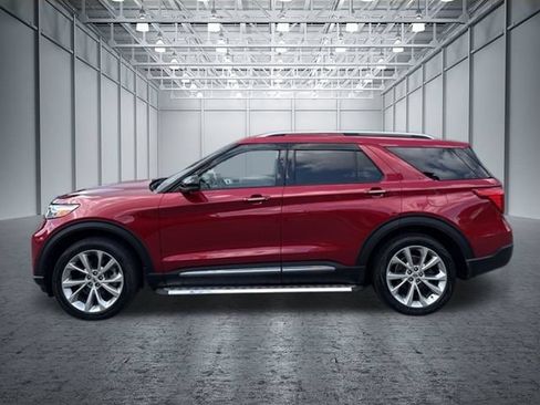 Certified 2021 Ford Explorer Platinum w/ Equipment Group 601A AWD/4WD image 3