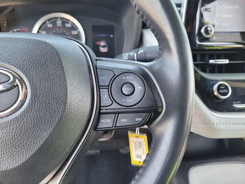 Used 2021 Toyota Corolla SE FWD image 23