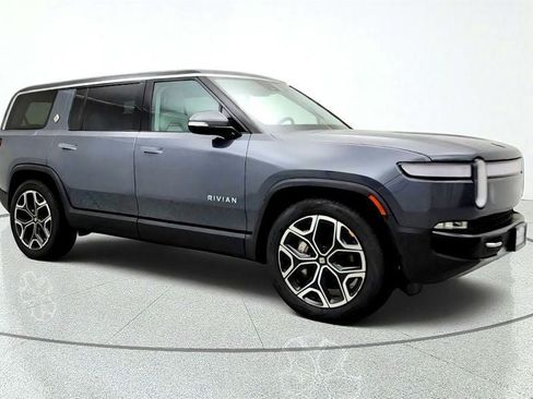 Used 2024 Rivian R1S Adventure AWD/4WD image 3