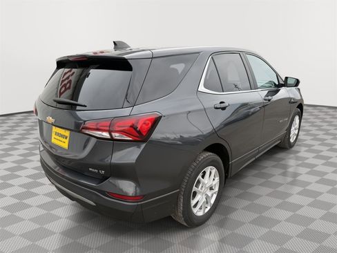 Used 2022 Chevrolet Equinox LT AWD/4WD image 3