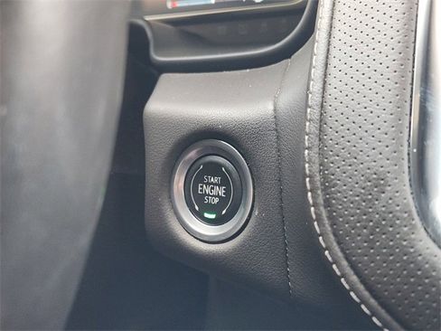 Used 2022 GMC Yukon SLT w/ SLT Luxury Package image 21