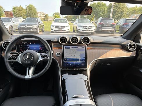 Certified 2023 Mercedes-Benz GLC 300 4MATIC image 11