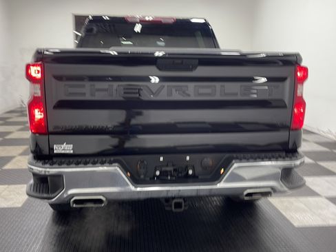 Used 2021 Chevrolet Silverado 1500 LT w/ Z71 Off-Road Package AWD/4WD image 16