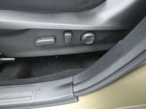 Used 2023 Subaru Forester Touring w/ Popular Package #2 image 16