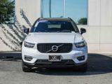 Used 2022 Volvo XC40 T5 R-Design image 2