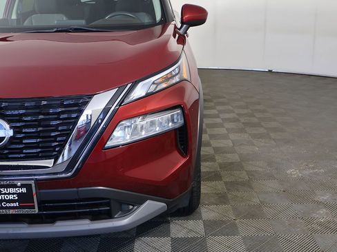 Used 2023 Nissan Rogue SV AWD/4WD image 12