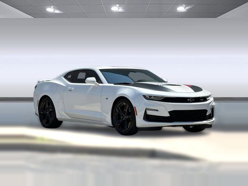 Used 2021 Chevrolet Camaro SS RWD image 7