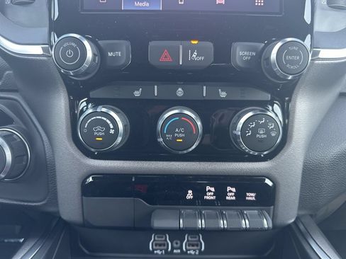 New 2026 RAM 1500 Big Horn AWD/4WD image 20