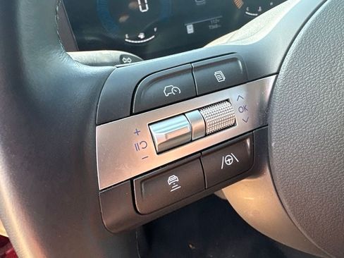 Used 2026 Hyundai Kona SEL Sport FWD image 17