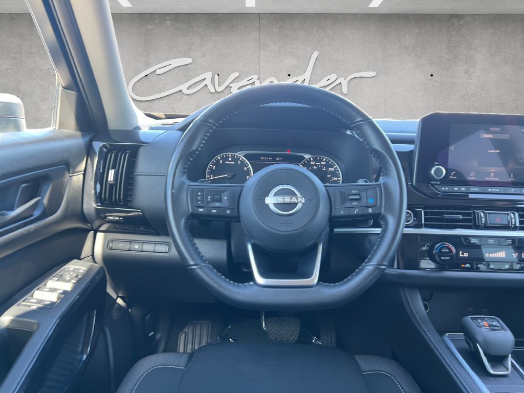 Used 2024 Nissan Pathfinder SV FWD image 21
