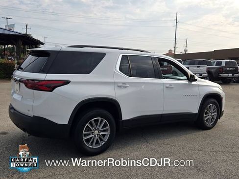 Used 2023 Chevrolet Traverse LT FWD image 16