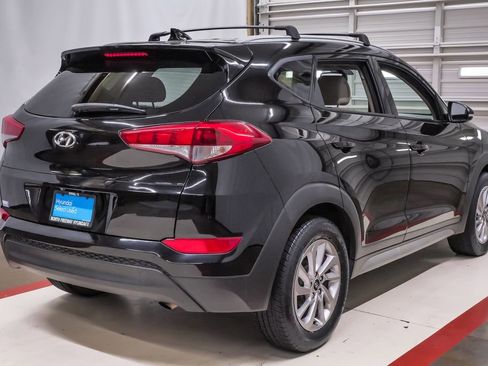 Used 2017 Hyundai Tucson SE Plus FWD image 6