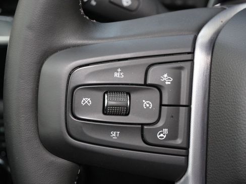 Used 2024 GMC Sierra 1500 SLE image 22