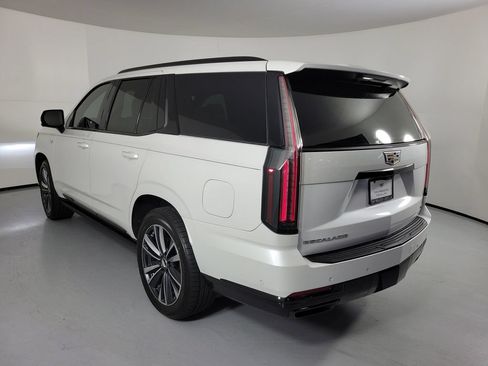 Certified 2025 Cadillac Escalade Sport w/ Touring Package AWD/4WD image 4