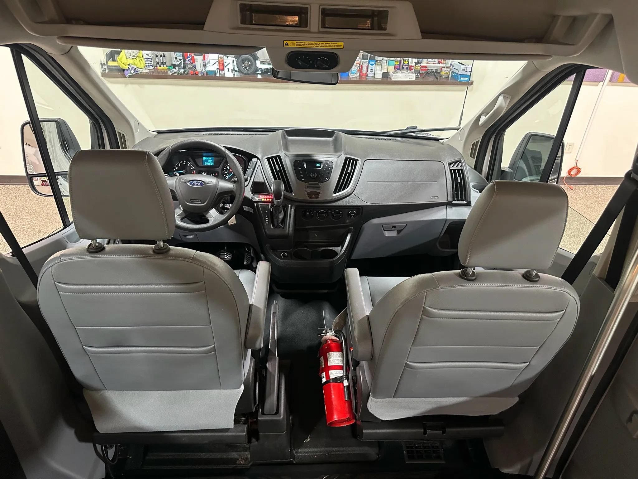 Used 2019 Ford Transit 350 XL RWD image 45