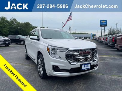 Used 2024 GMC Terrain Denali w/ Denali Premium Package