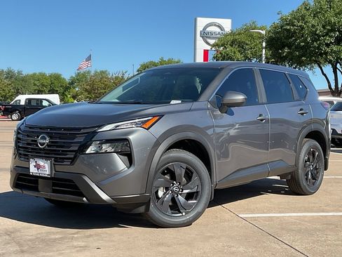 New 2026 Nissan Rogue SV w/ Cold Weather Package FWD image 2