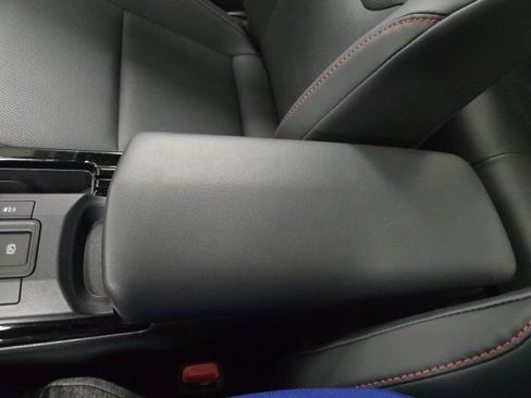 New 2026 Toyota Prius Plug-In Hybrid FWD image 29