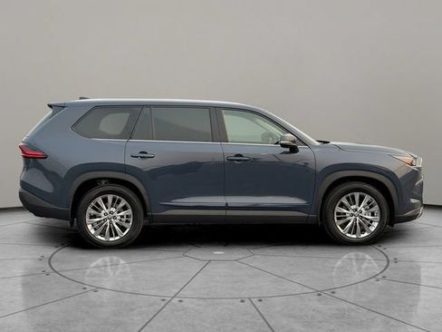 Certified 2025 Toyota Grand Highlander AWD image 7