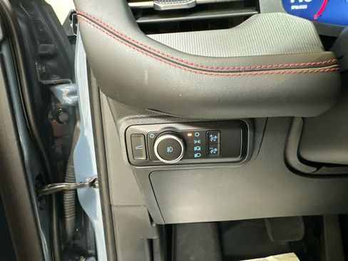 Used 2025 Ford Explorer ST AWD/4WD image 24