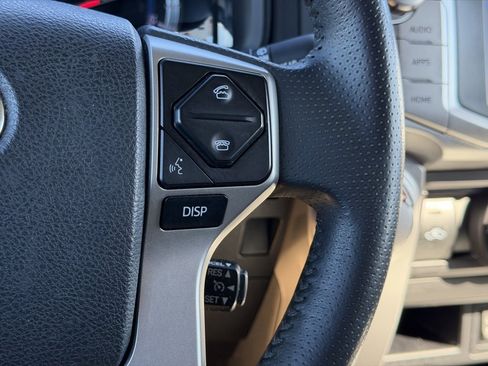 Used 2016 Toyota 4Runner SR5 Premium image 25