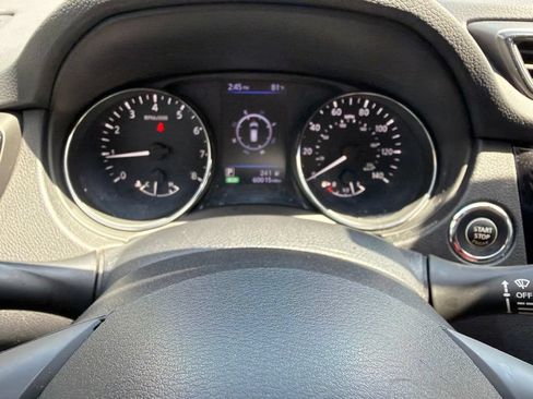 Used 2020 Nissan Rogue SL FWD image 31