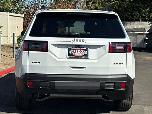 New 2026 Jeep Cherokee Laredo image 5