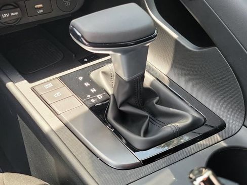Used 2026 Hyundai Elantra Sport FWD image 28