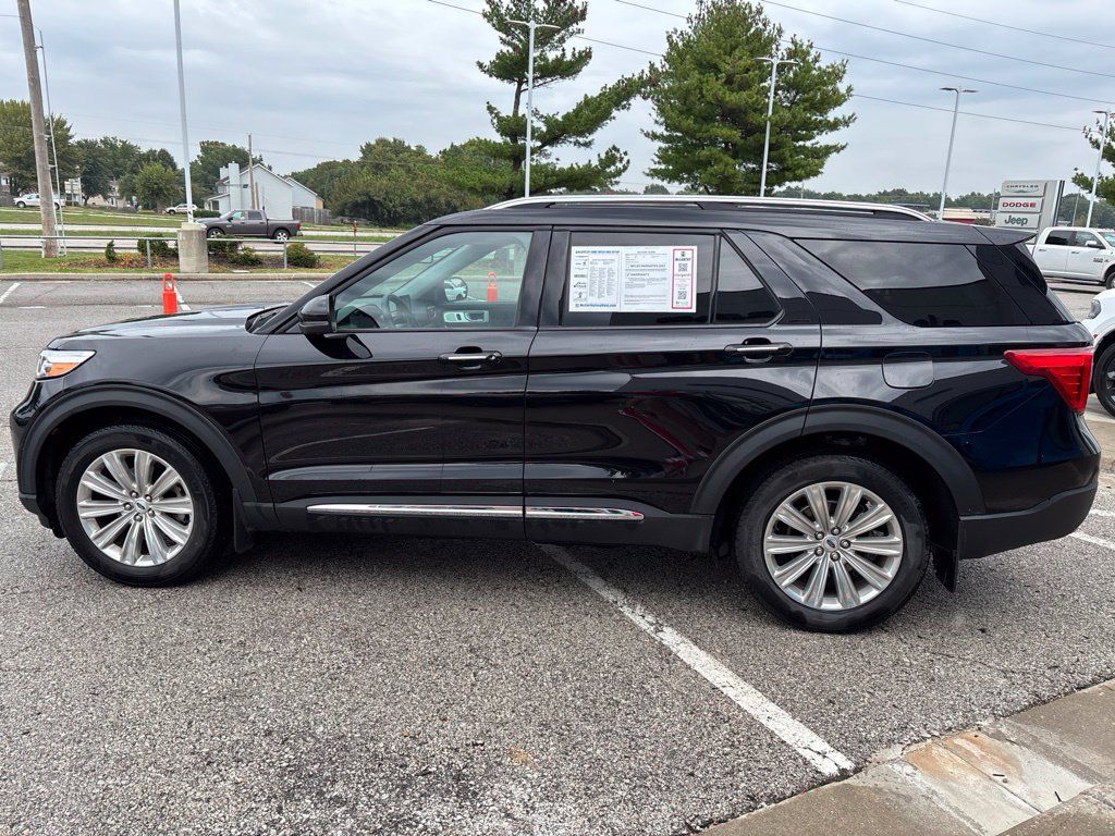 Used 2023 Ford Explorer Limited w/ Limited Technology Package AWD/4WD image 5