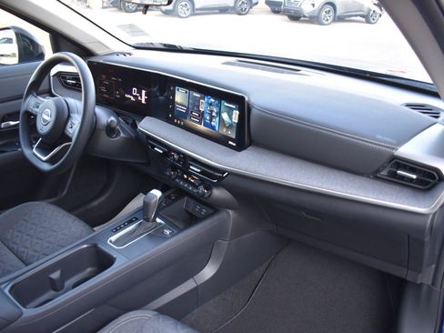 Used 2026 Nissan Kicks SV w/ Cold Weather Package FWD image 57