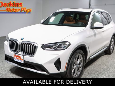 Used 2022 BMW X3 xDrive30i AWD/4WD image 1