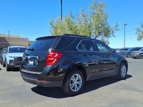 Used 2017 Chevrolet Equinox LT w/ Driver Confidence Package II FWD image 6
