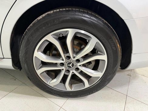 Used 2018 Mercedes-Benz C 300 4MATIC Sedan image 13