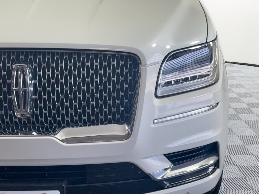 Used 2020 Lincoln Navigator L Black Label w/ Cargo Convenience Package AWD/4WD image 12