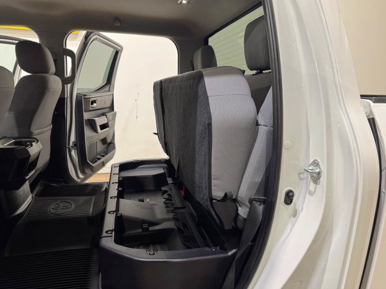 Used 2022 Toyota Tundra SR5 AWD/4WD image 18