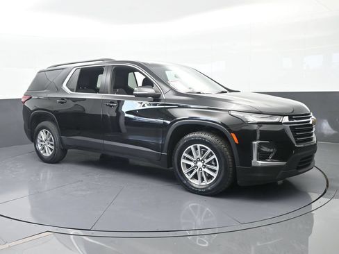 Used 2023 Chevrolet Traverse LT FWD image 8