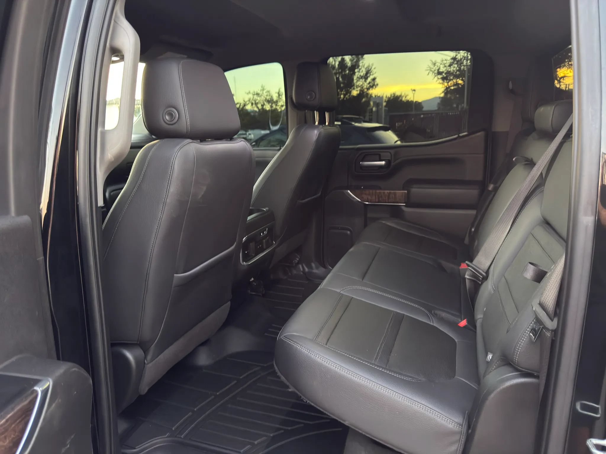 Used 2020 GMC Sierra 1500 Denali w/ Technology Package AWD/4WD image 13