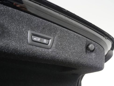 Certified 2022 BMW 330i Sedan w/ Premium Package 2 image 18