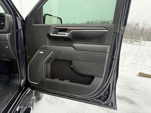 Used 2022 GMC Sierra 1500 SLT w/ SLT Premium Plus Package image 22