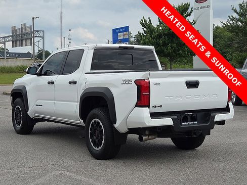 Used 2024 Toyota Tacoma TRD Off-Road w/ TRD Off Road Upgrade Package AWD/4WD image 4