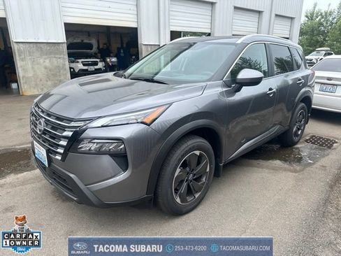 Used 2025 Nissan Rogue SV w/ SV Premium Package AWD/4WD image 1