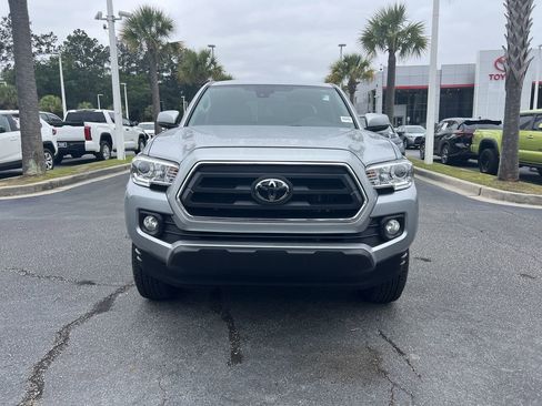 Used 2023 Toyota Tacoma SR5 w/ Technology Package AWD/4WD image 3