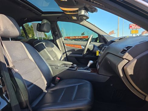 Used 2010 Mercedes-Benz C 300 4dr Sdn C 300 Sport RWD image 21