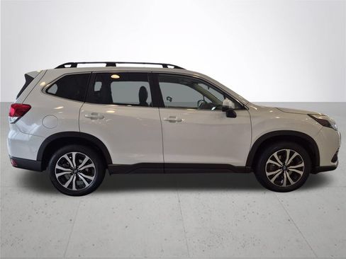 Used 2022 Subaru Forester Limited AWD/4WD image 6