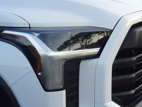 Used 2023 Toyota Tundra SR5 w/ SR5 Premium Package AWD/4WD image 18