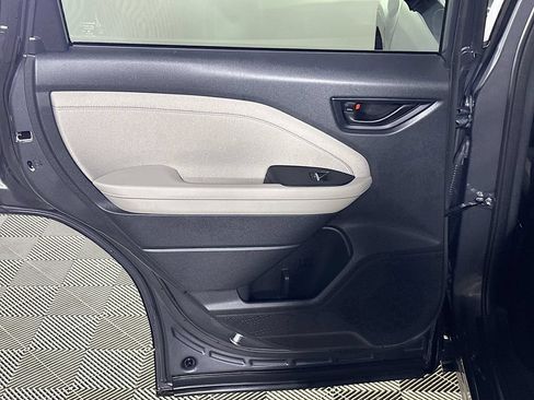 Certified 2025 Subaru Forester Premium AWD/4WD image 20