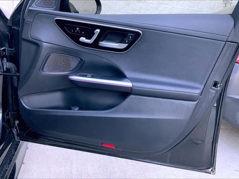 Used 2023 Mercedes-Benz C 300 Sedan image 22