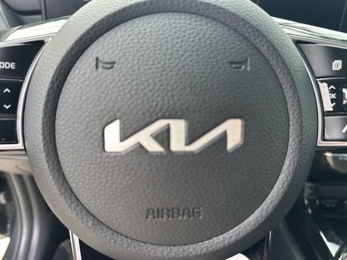 Certified 2024 Kia Seltos EX FWD image 22