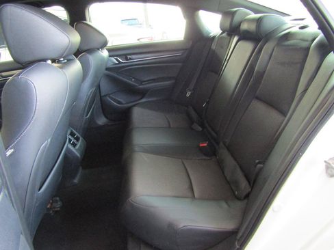 Used 2020 Honda Accord Sport image 10